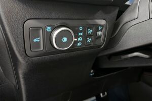 Ford Kuga esikatselu 16