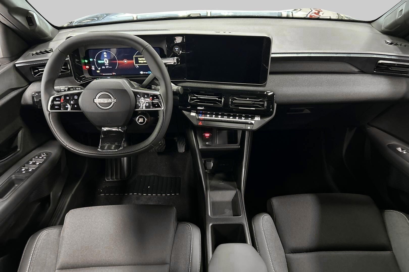 Nissan Micra iso kuva 6