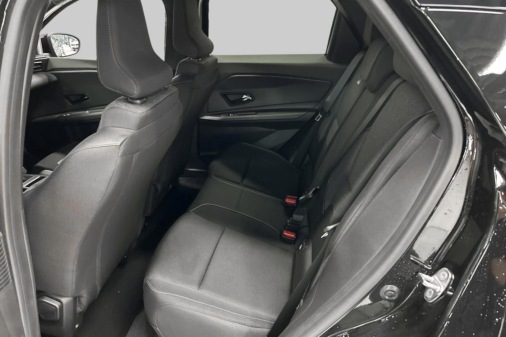 Nissan Micra iso kuva 19