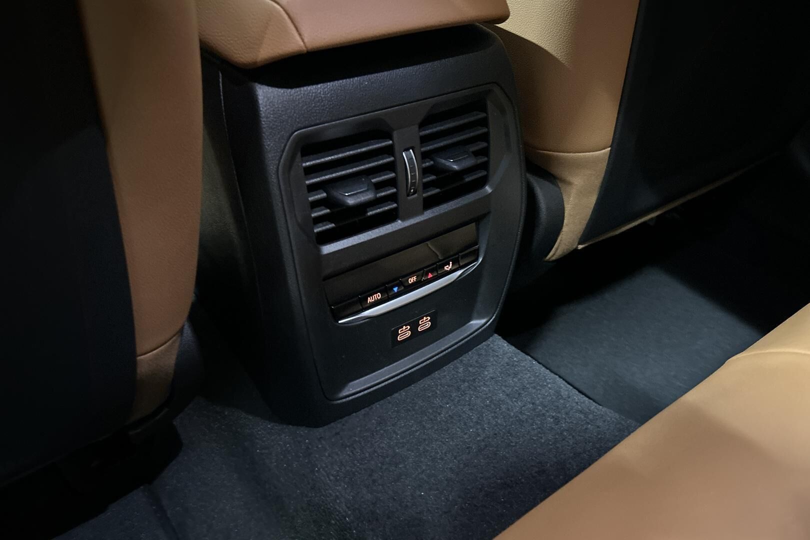 BMW 3-sarja iso kuva 10