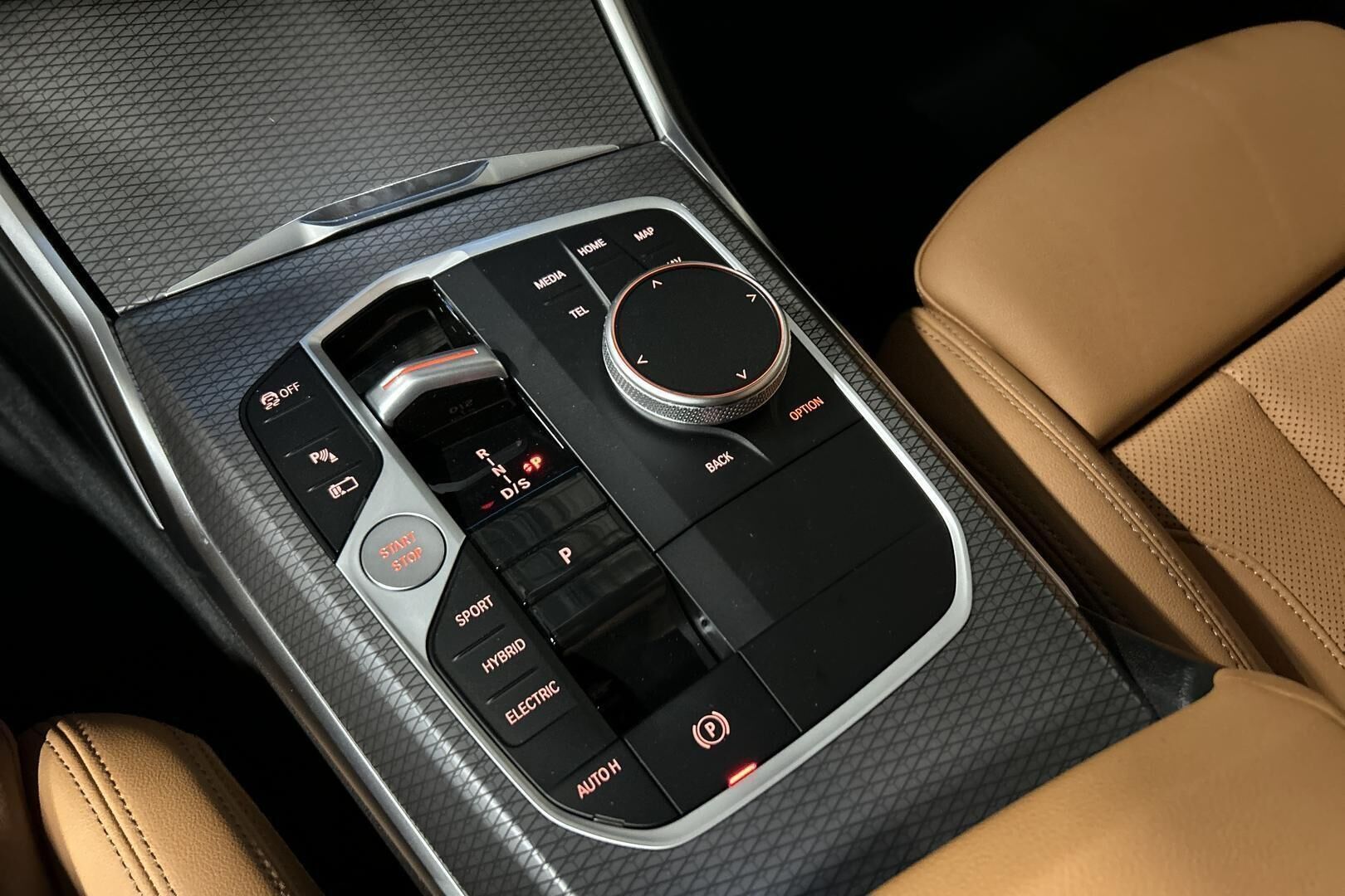 BMW 3-sarja iso kuva 12
