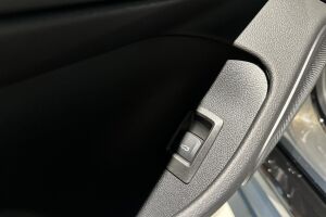 BMW i4 esikatselu 27