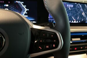 BMW i4 esikatselu 28