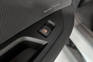 BMW I4 M60 esikatselu 13