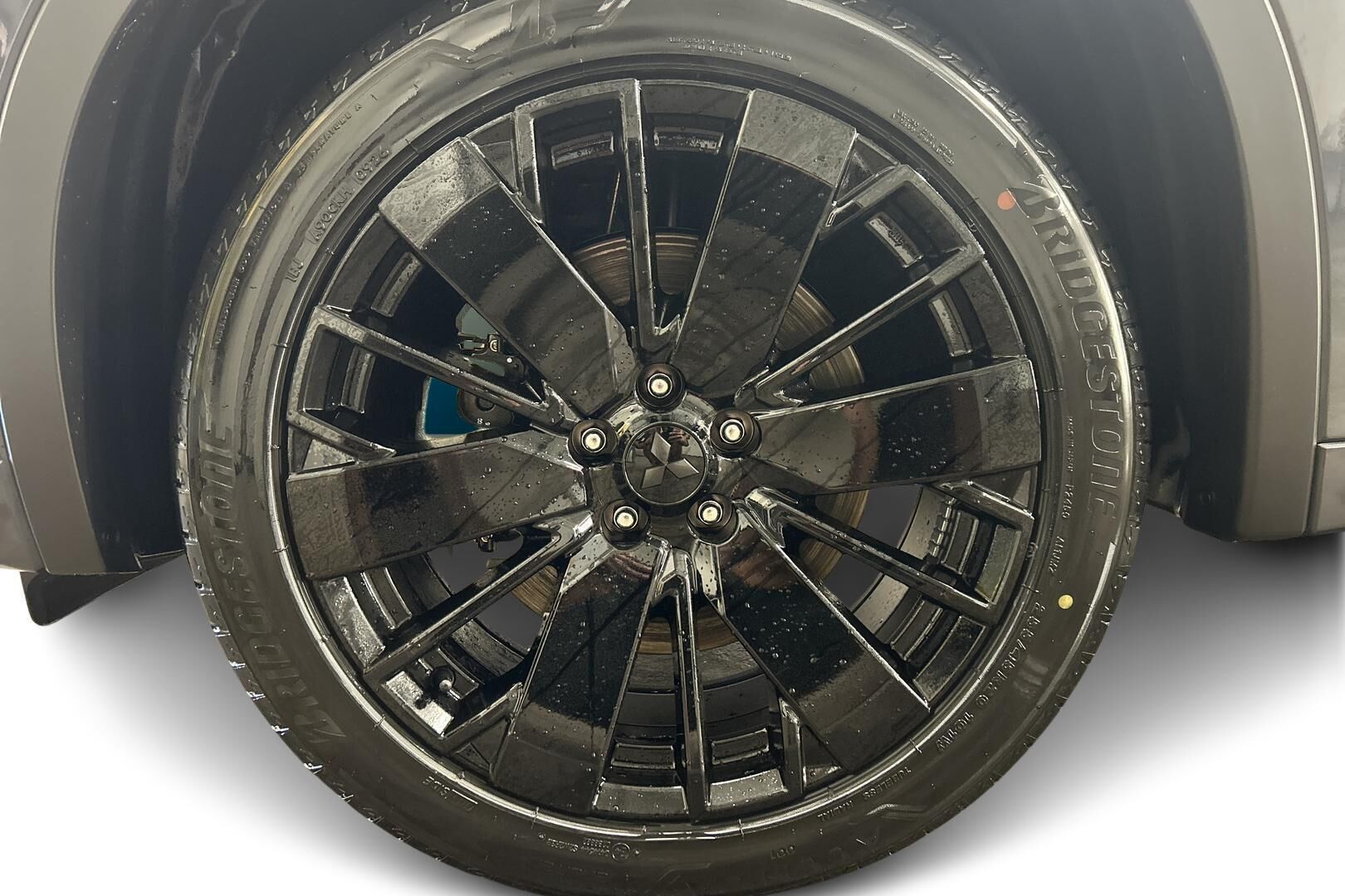 Mitsubishi Outlander iso kuva 12