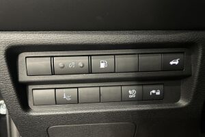 Mitsubishi Outlander esikatselu 19