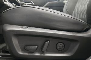 Mitsubishi Outlander esikatselu 22