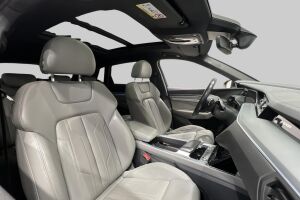 AUDI E-TRON esikatselu 19