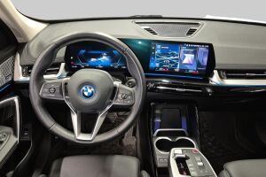 BMW IX1 esikatselu 1