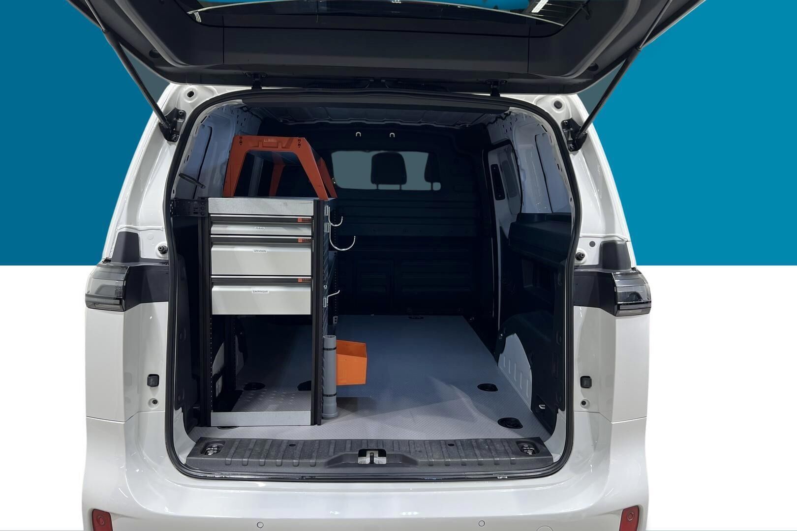 VOLKSWAGEN ID. Buzz Cargo iso kuva 12
