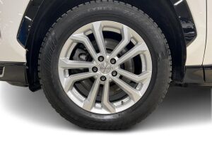 TOYOTA RAV4 PLUG-IN esikatselu 10