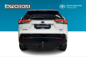 TOYOTA RAV4 PLUG-IN esikatselu 4