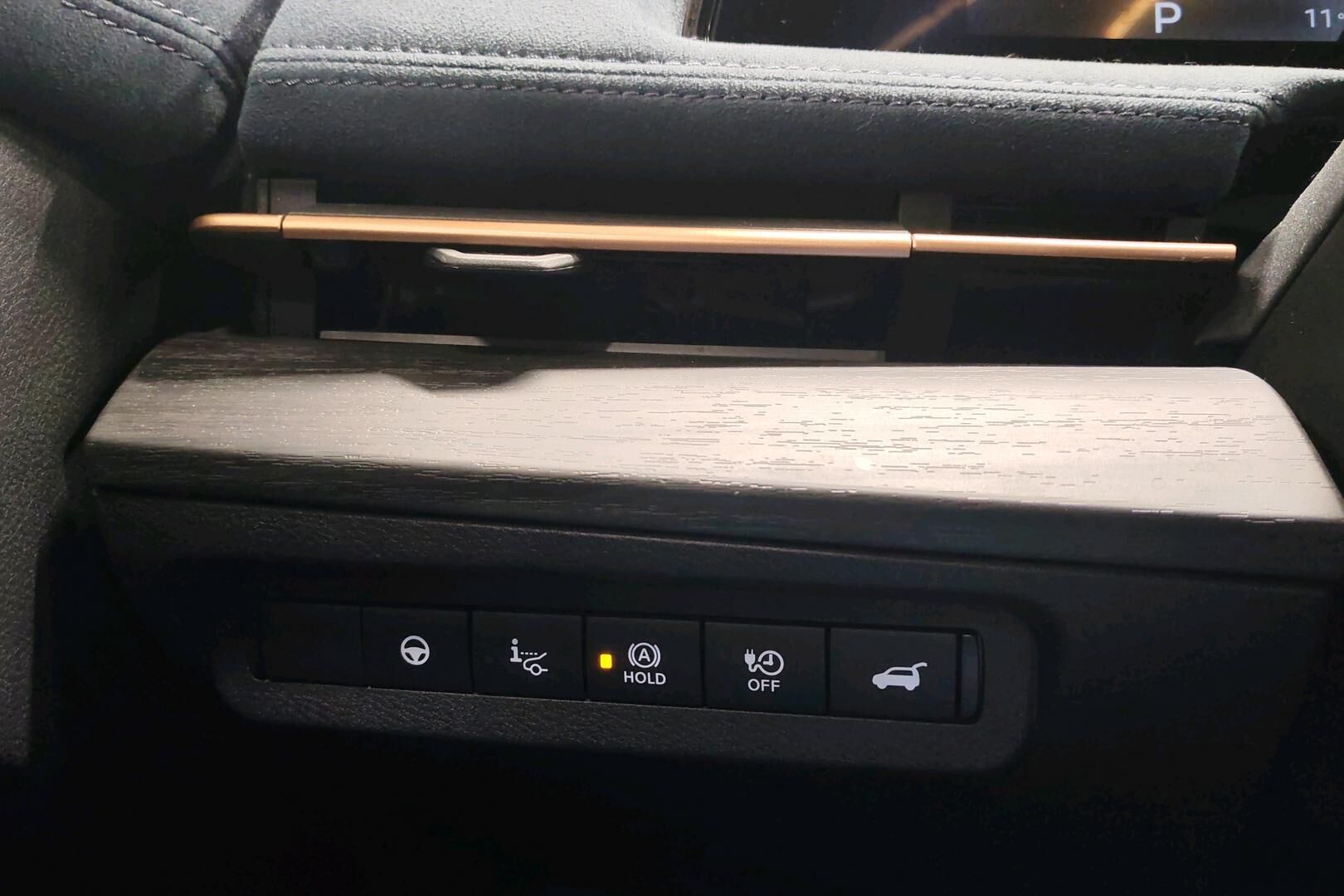 NISSAN ARIYA iso kuva 7