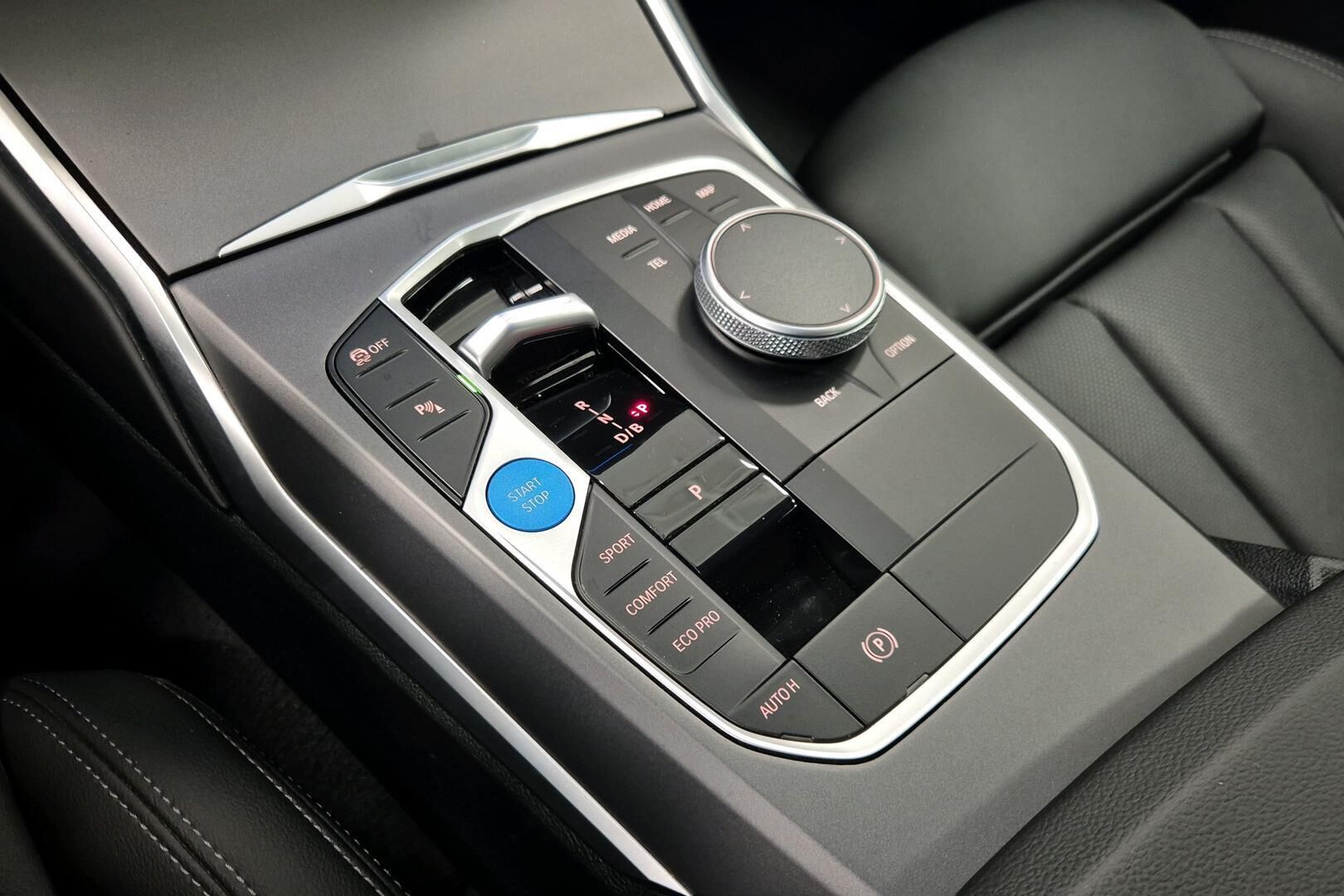 BMW I4 iso kuva 16