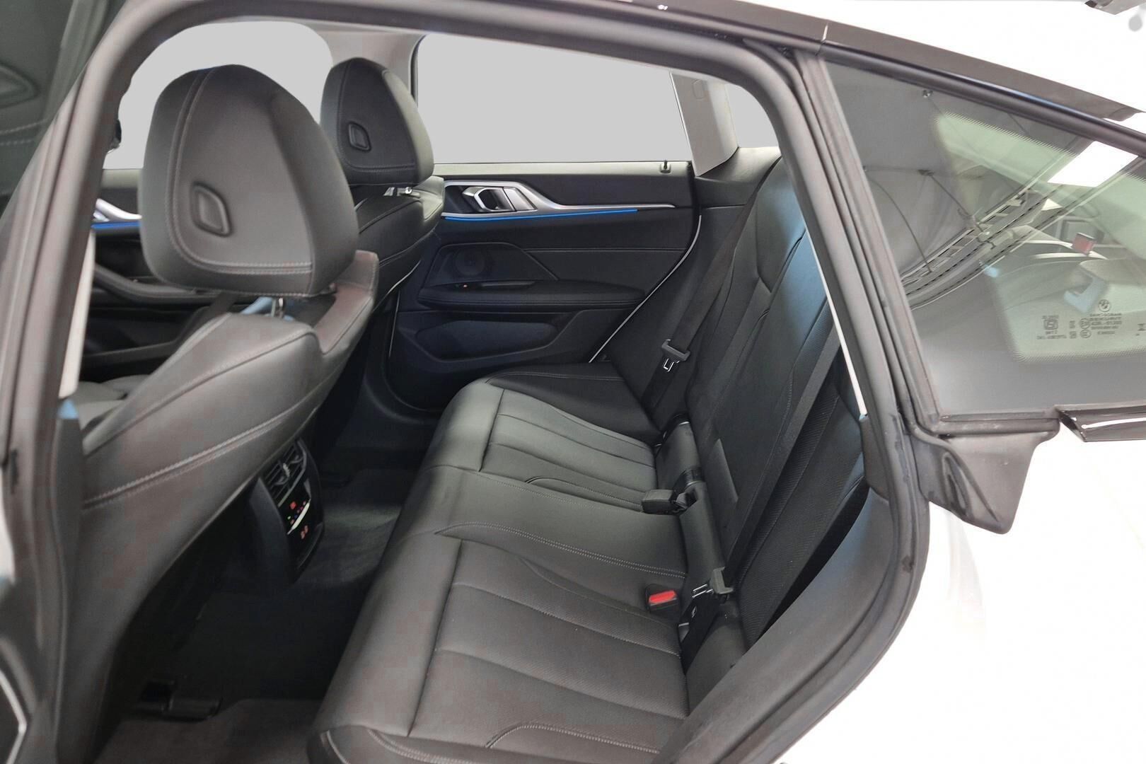 BMW I4 iso kuva 9