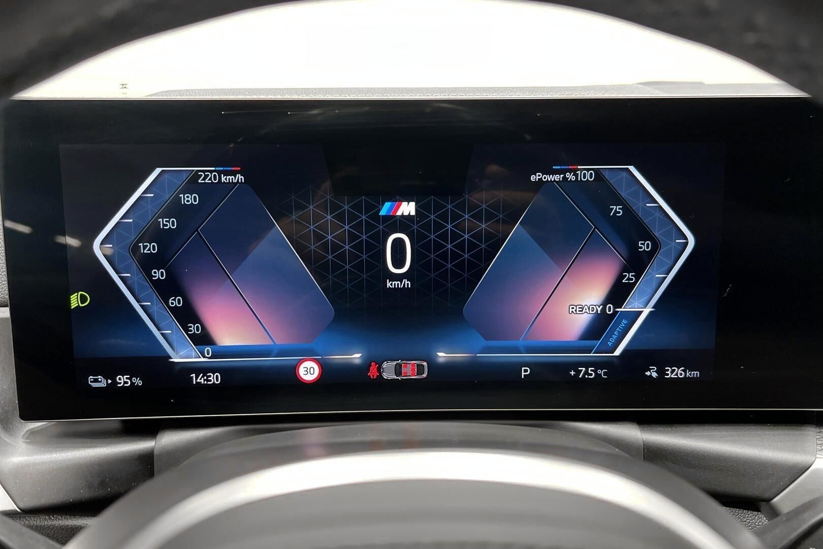 BMW I4 iso kuva 13