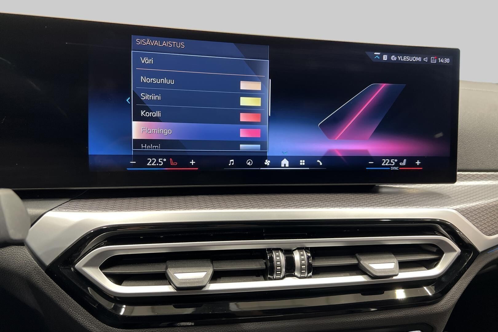 BMW I4 iso kuva 17