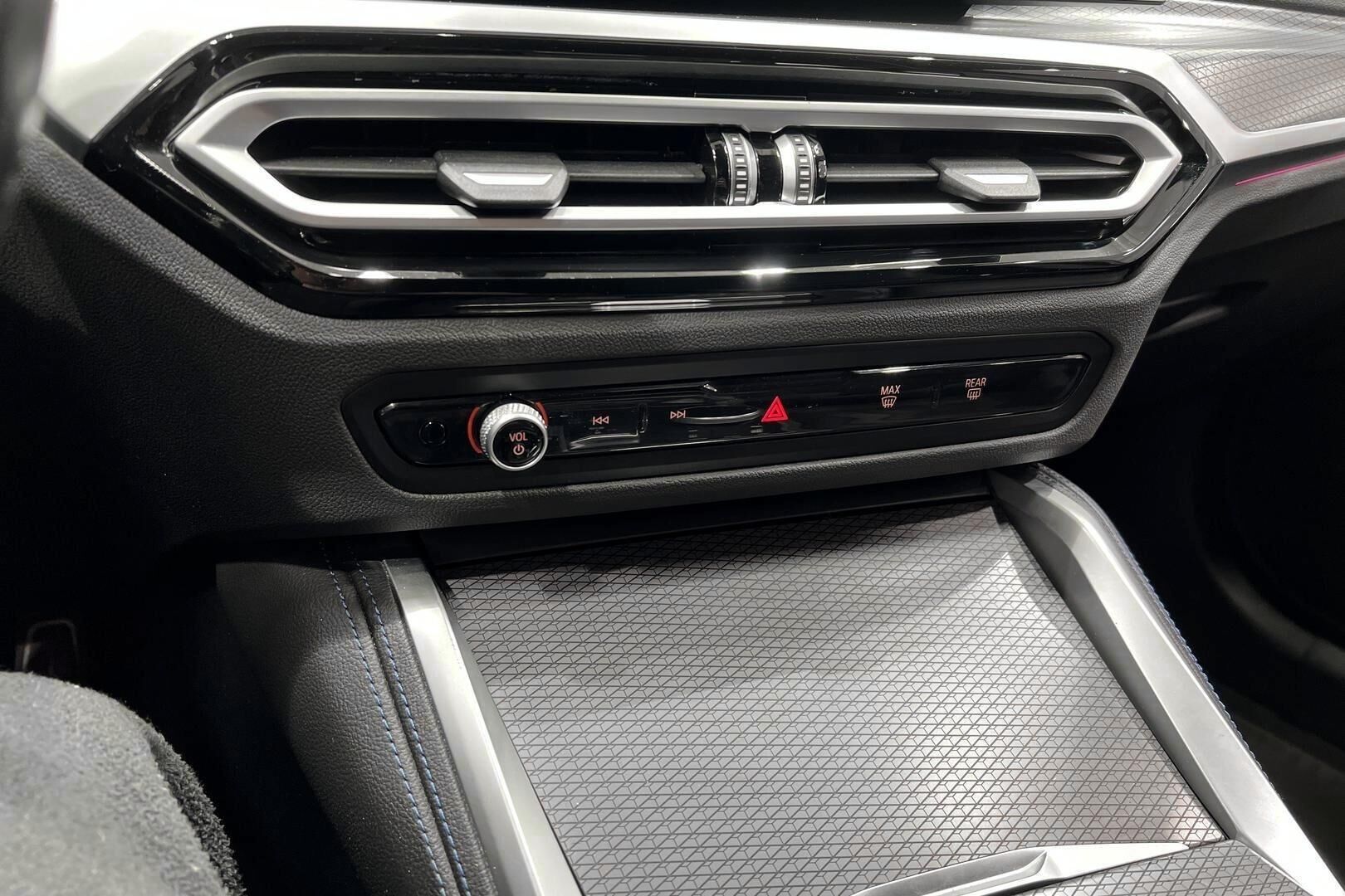BMW I4 iso kuva 20