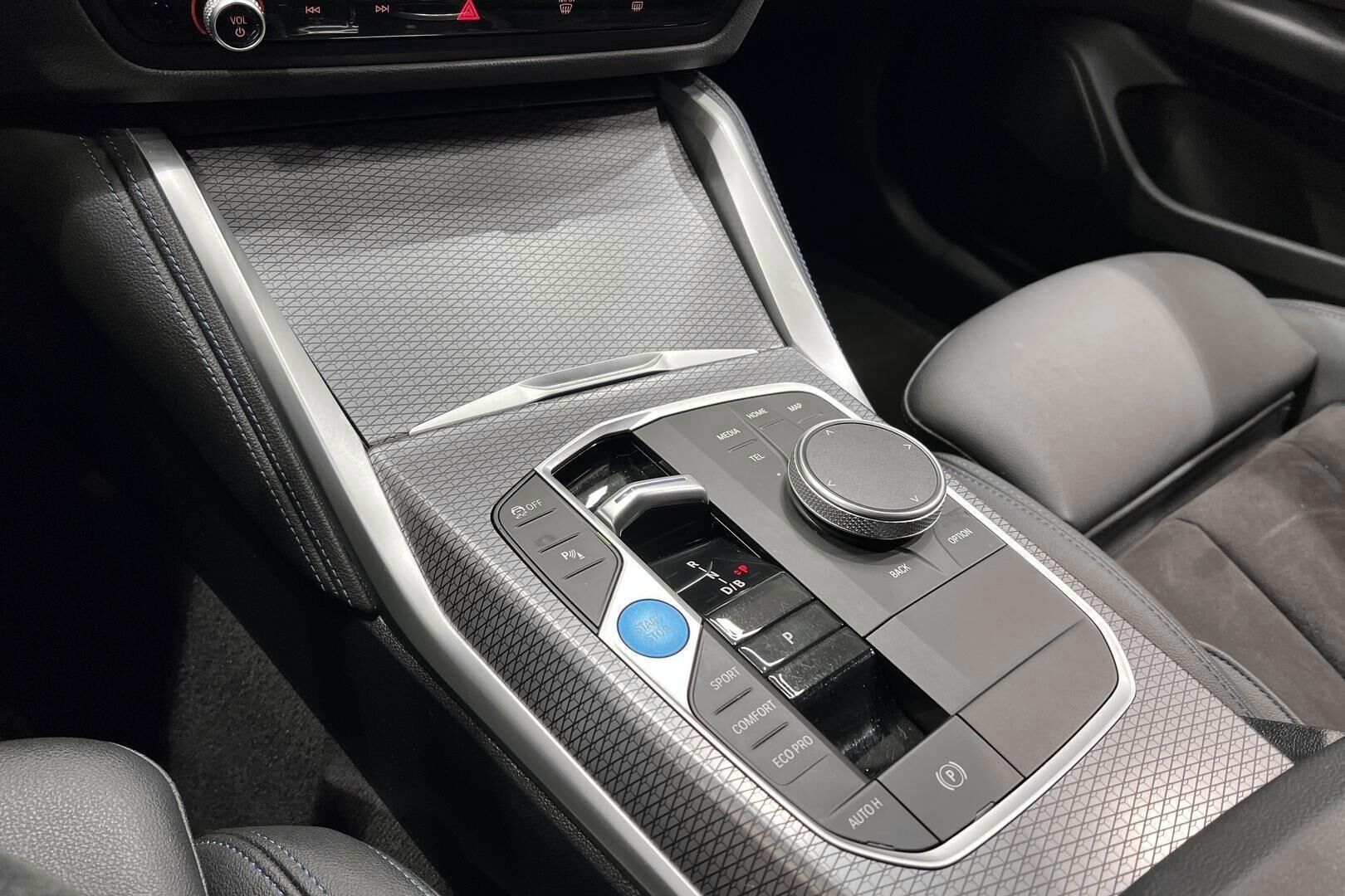 BMW I4 iso kuva 22