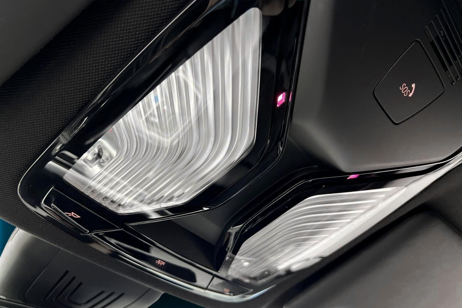 BMW I4 iso kuva 25