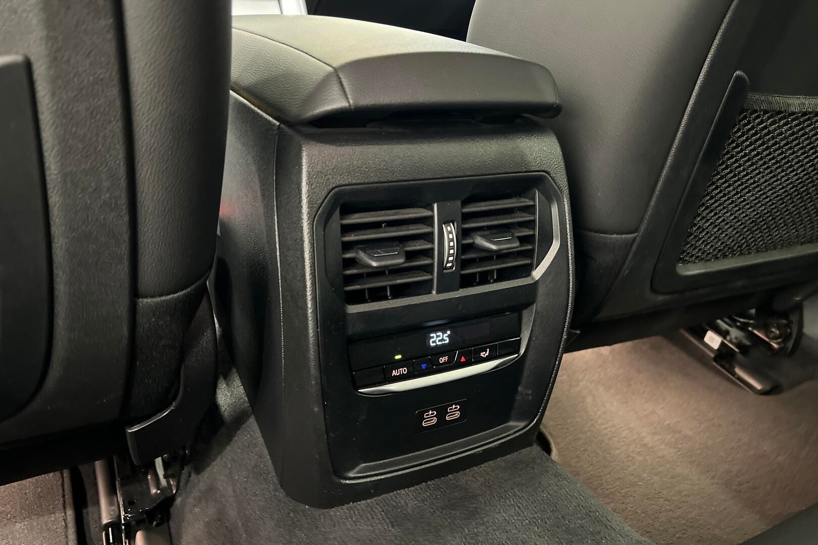 BMW I4 iso kuva 31