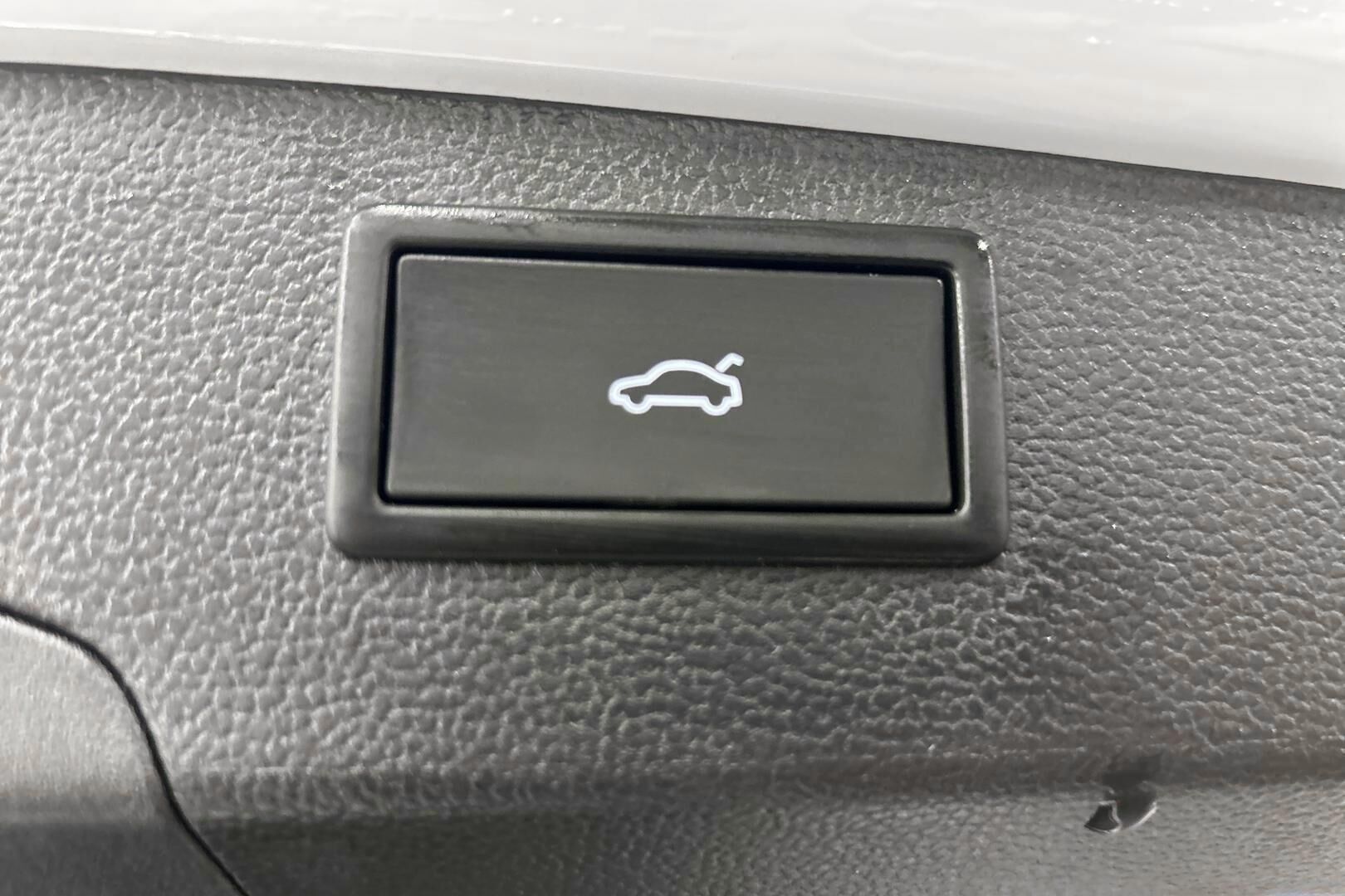 SKODA SUPERB iso kuva 22