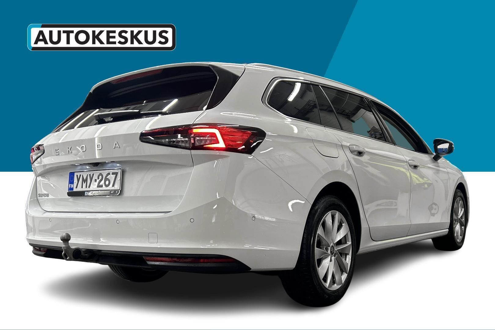 SKODA SUPERB iso kuva 5