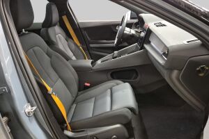 POLESTAR 2 esikatselu 3