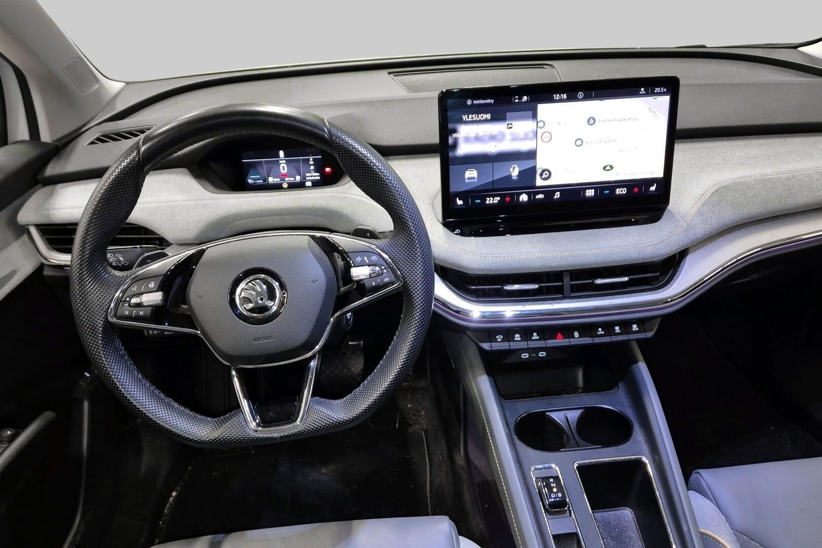 SKODA ENYAQ iso kuva 2