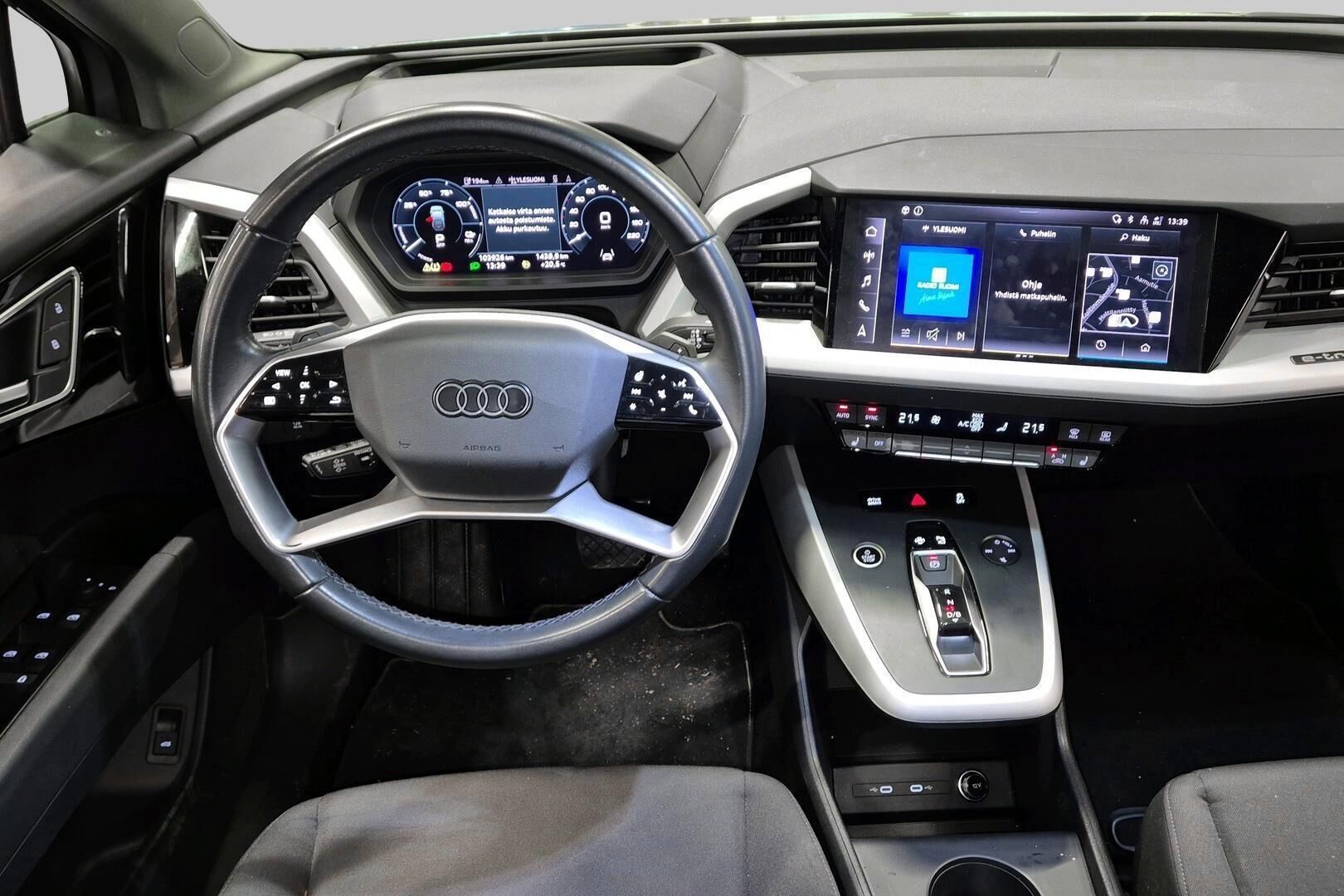 AUDI Q4 E-TRON iso kuva 1