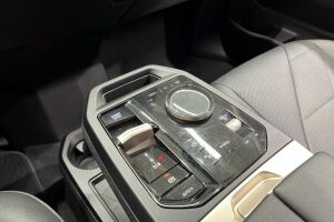 BMW IX esikatselu 22
