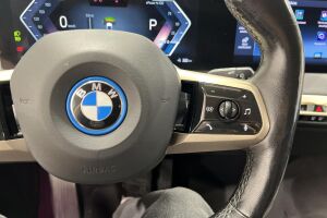 BMW IX esikatselu 25