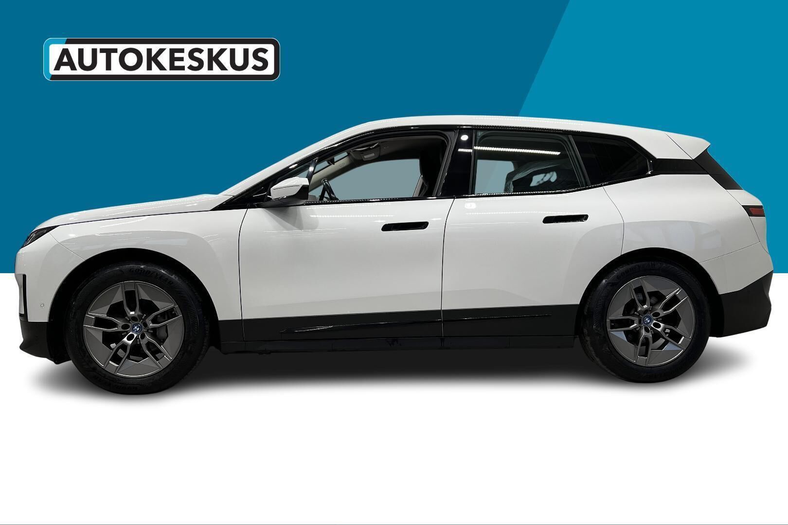 BMW IX iso kuva 7