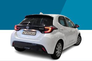 TOYOTA YARIS esikatselu 2