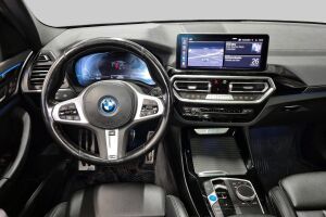BMW IX3 esikatselu 1