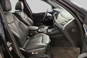 BMW IX3 esikatselu 3