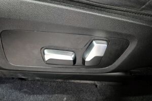 BMW IX3 esikatselu 7
