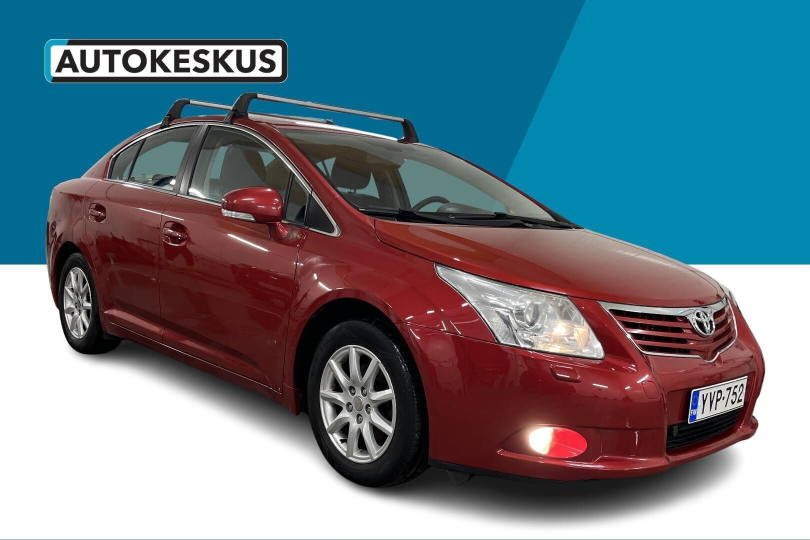 Toyota Avensis iso kuva 3