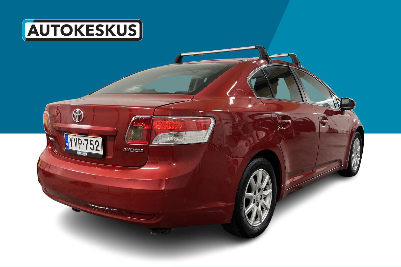 Toyota Avensis iso kuva 5