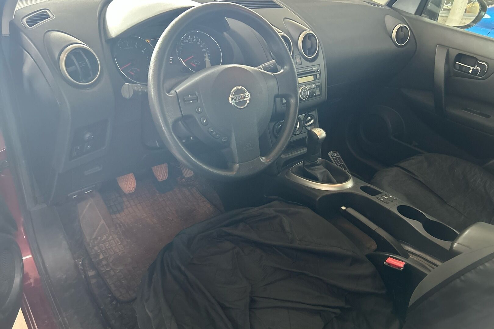 Nissan Qashqai iso kuva 1