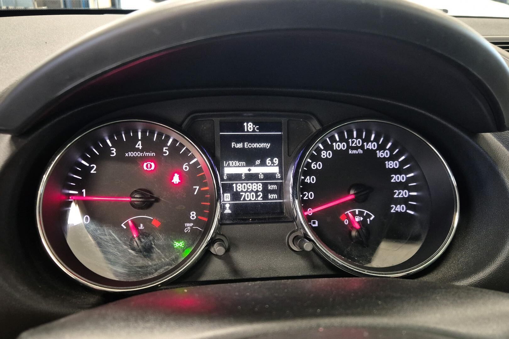 Nissan Qashqai iso kuva 14