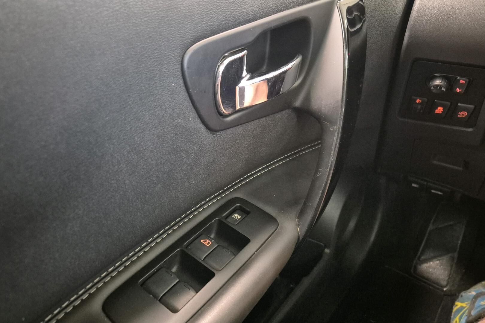Nissan Qashqai iso kuva 20