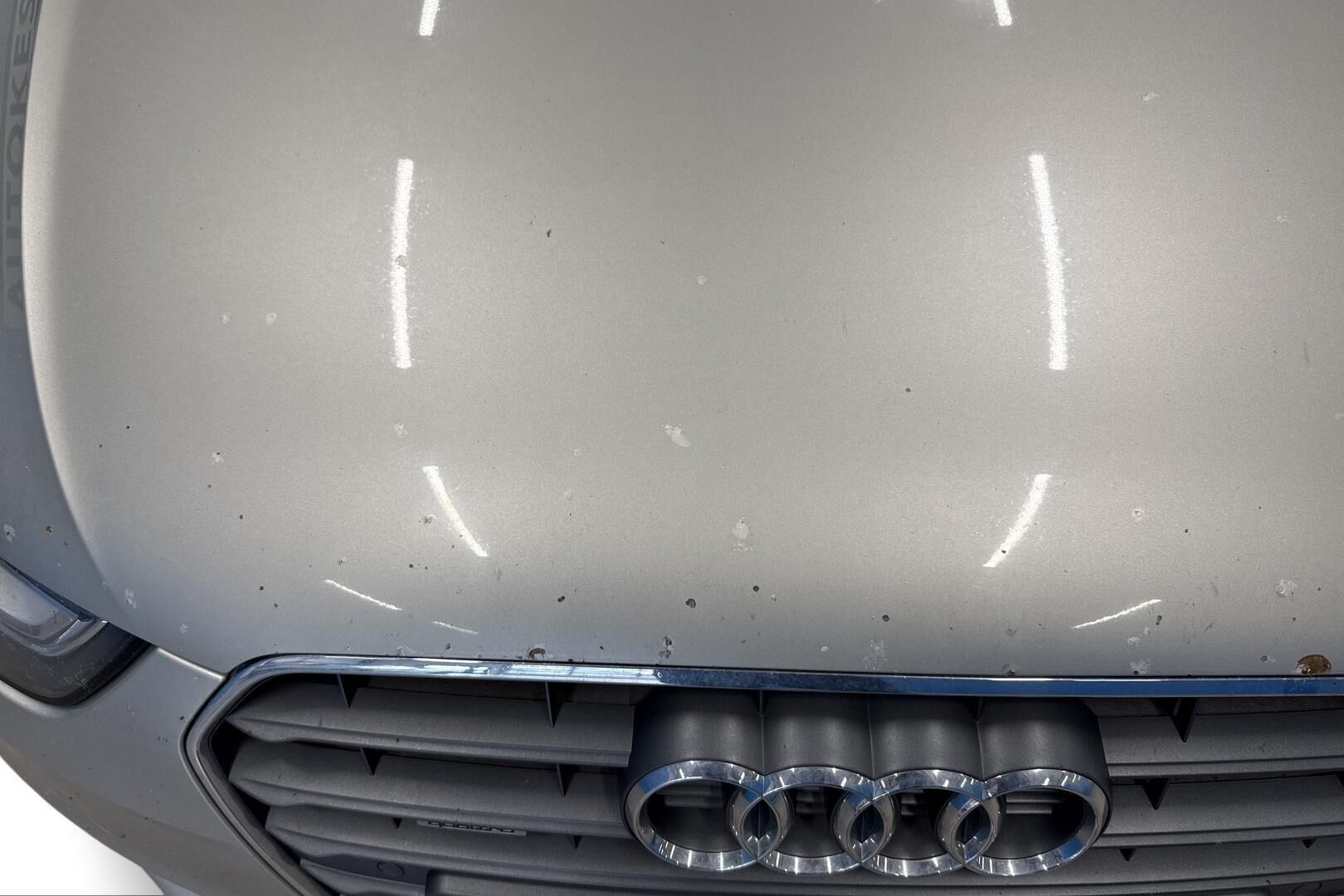 Audi A4 iso kuva 47