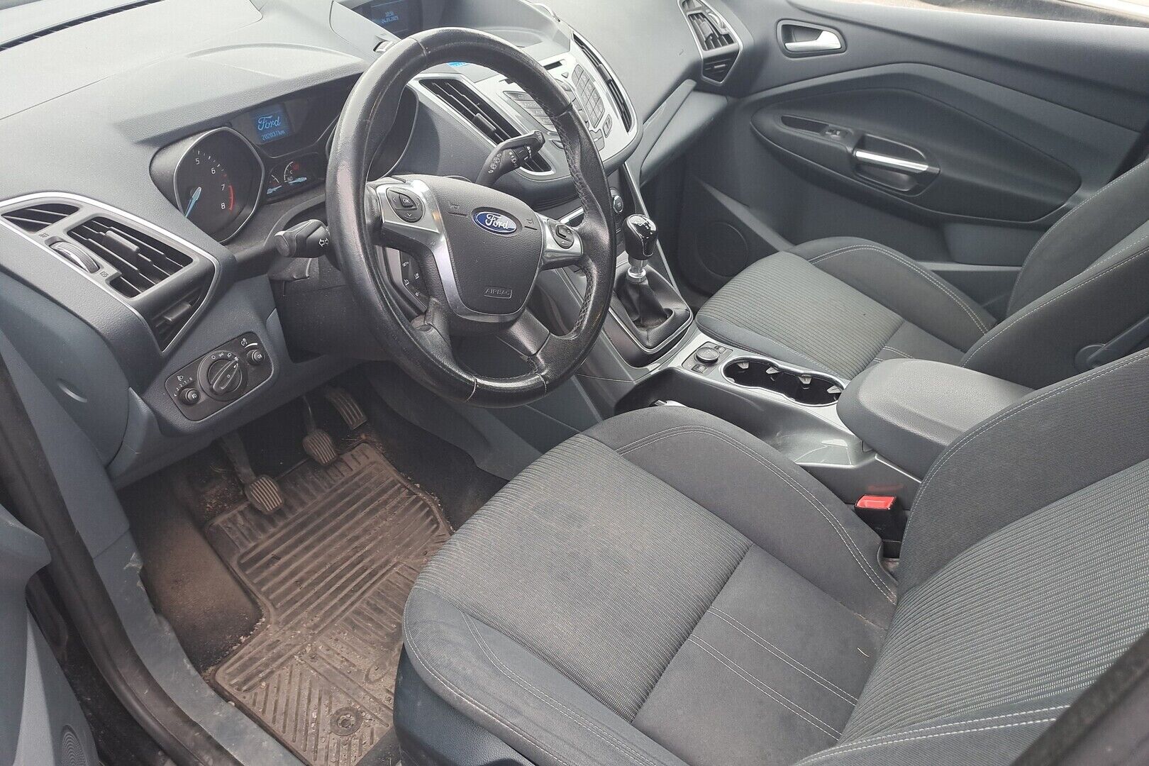 Ford Grand C-Max iso kuva 1
