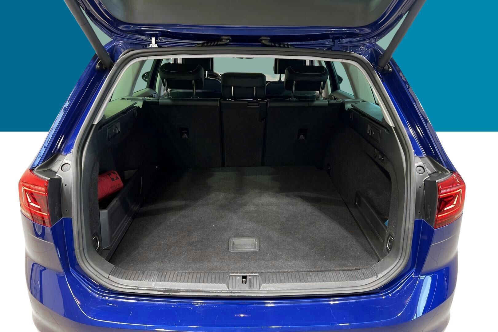 Volkswagen Passat iso kuva 12