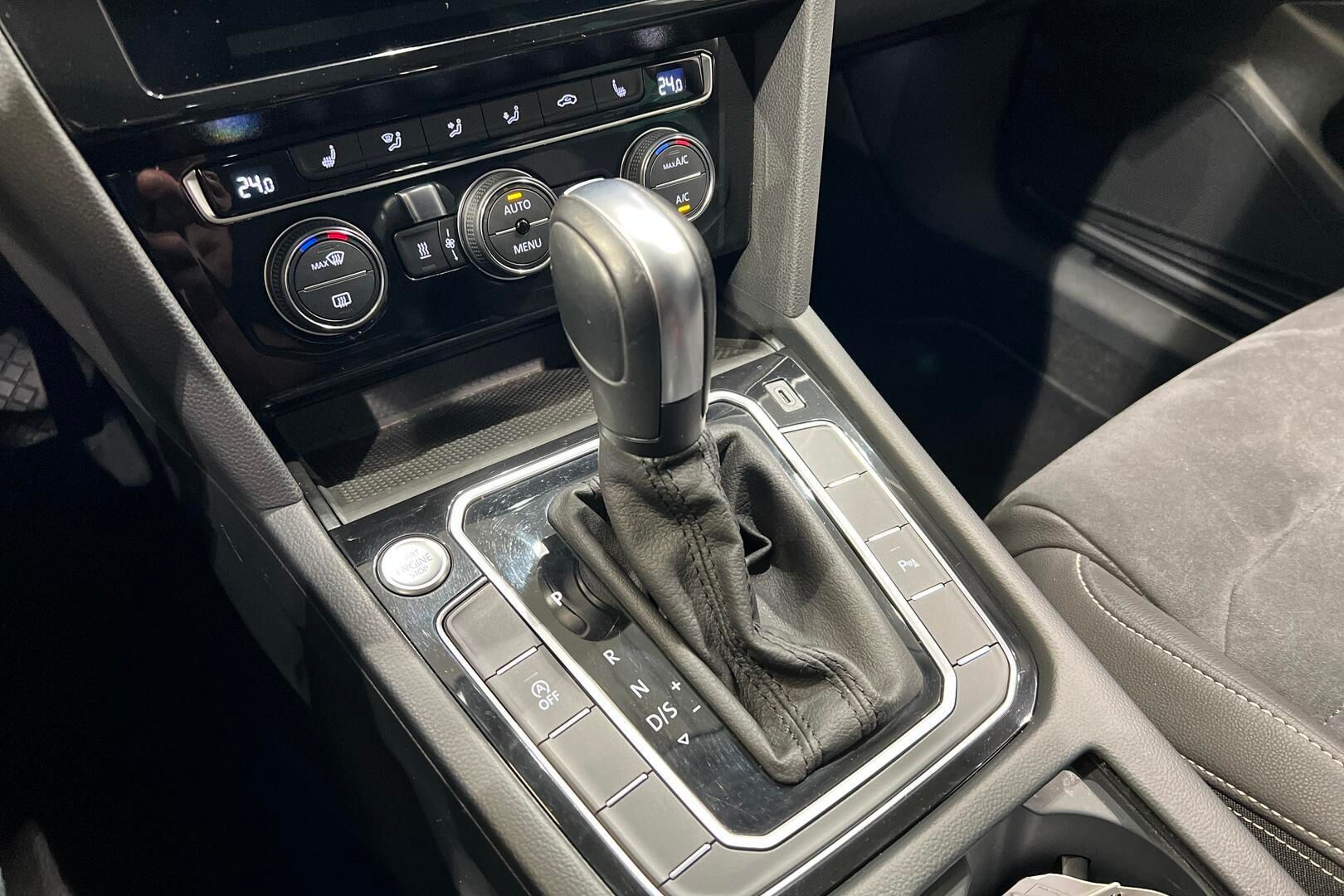 Volkswagen Passat iso kuva 20