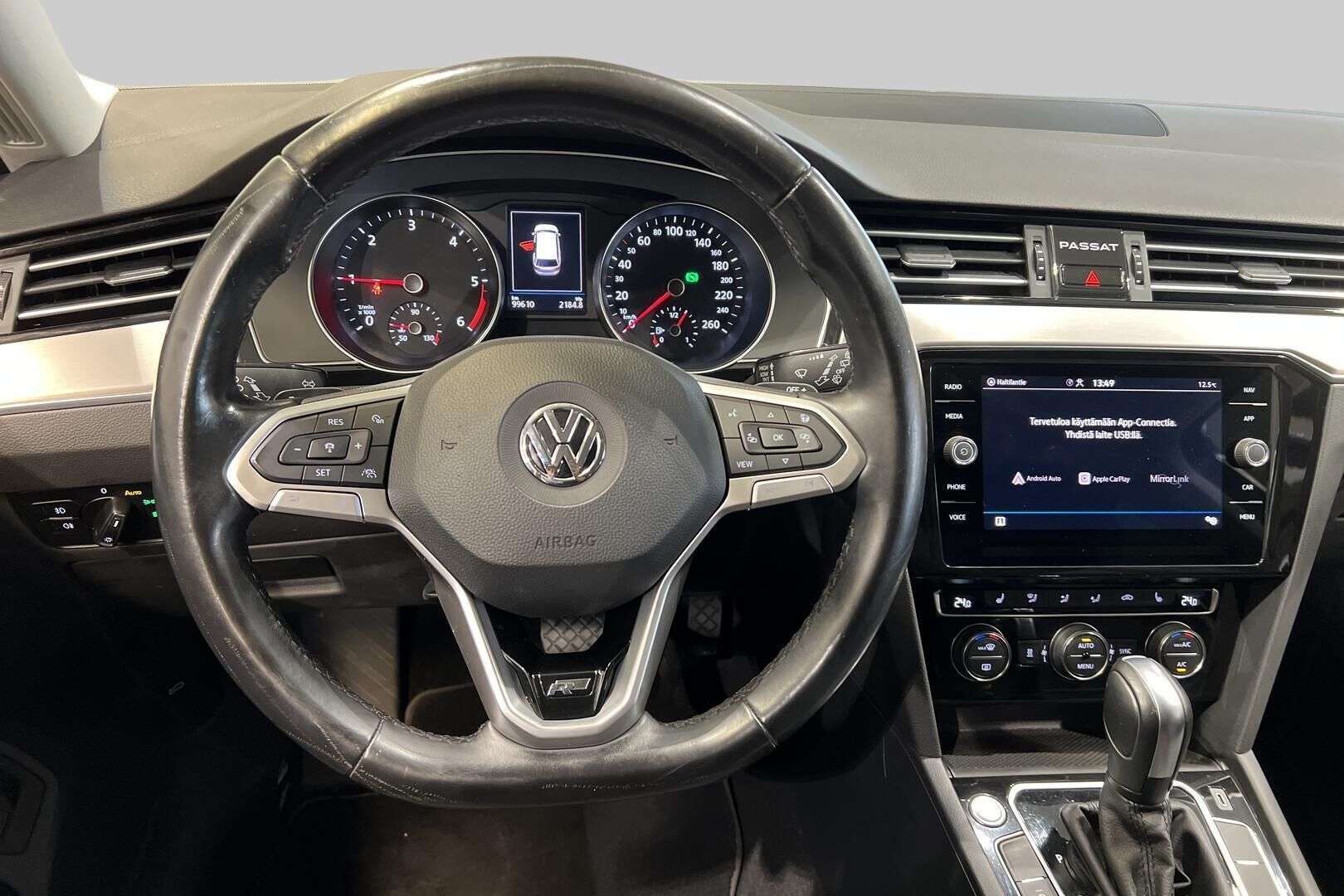 Volkswagen Passat iso kuva 30