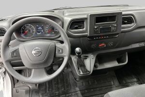 Nissan NV400 esikatselu 13