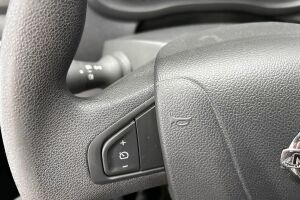 Nissan NV400 esikatselu 19
