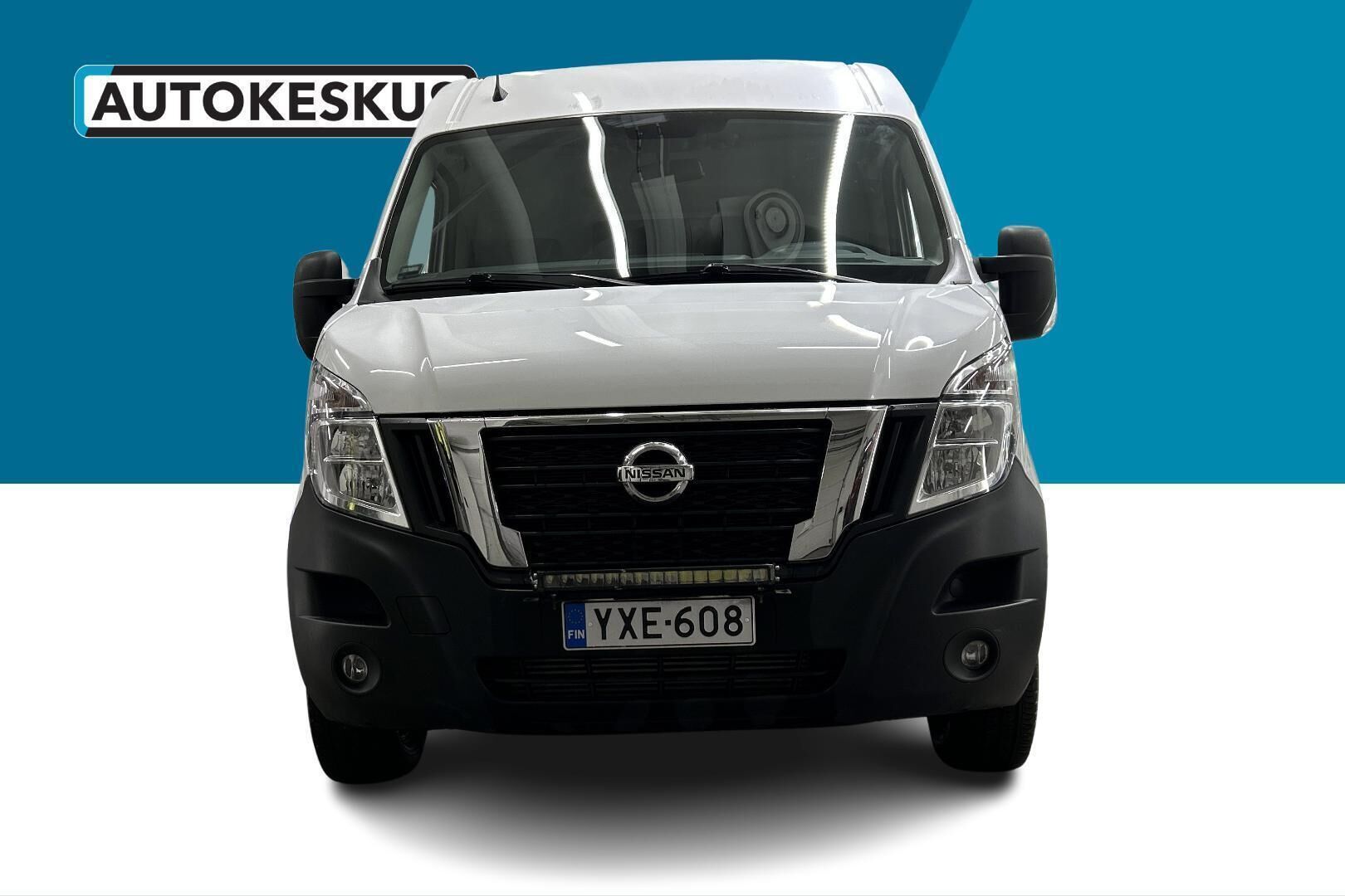 Nissan NV400 iso kuva 4